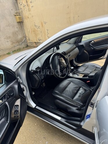 Mercedes C 230 2005, 245,000 km - 2.5 l - Bakı