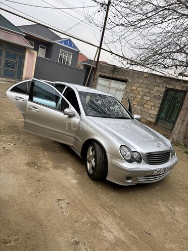 Mercedes C 230 2005, 245,000 km - 2.5 l - Bakı