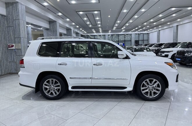 Lexus LX 570-4