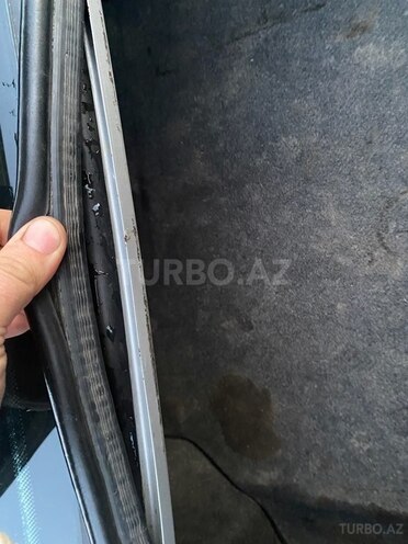 Mercedes C 220 d 1998, 300,000 km - 2.2 l - Sabirabad