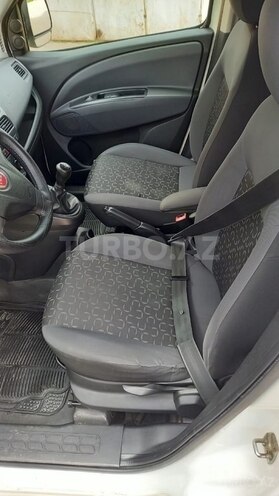 Fiat Doblo 2010, 135,000 km - 1.3 l - Bakı