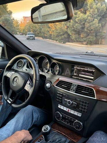 Mercedes C 250 2013, 223,000 km - 1.8 л - Bakı