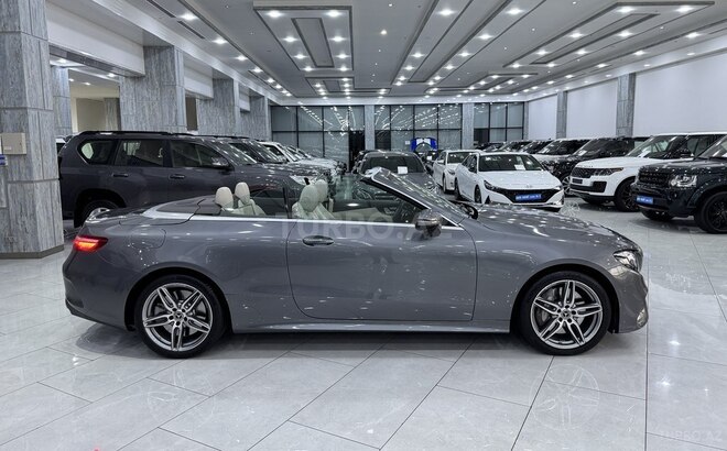 Mercedes E 400 4MATIC-4