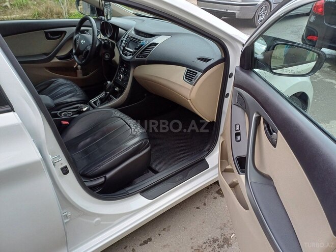 Hyundai Elantra 2014, 256,232 km - 1.8 l - Bakı