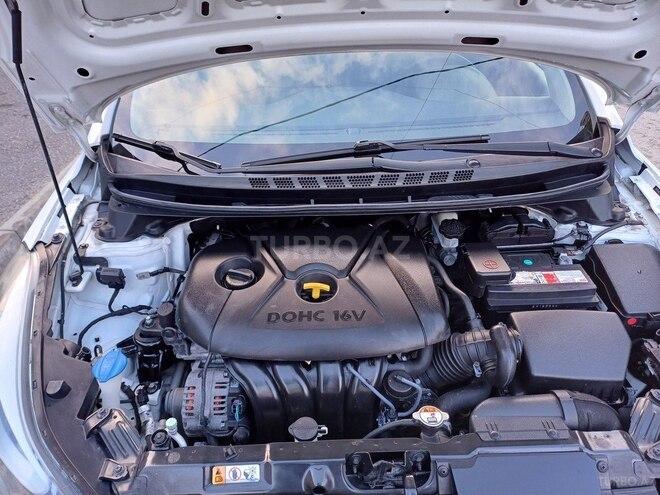 Hyundai Elantra 2014, 256,232 km - 1.8 l - Bakı