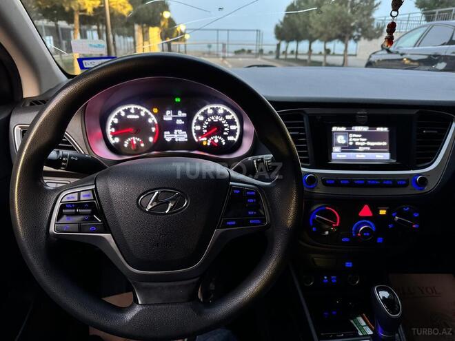 Hyundai Accent 2018, 84,000 km - 1.6 л - Bakı