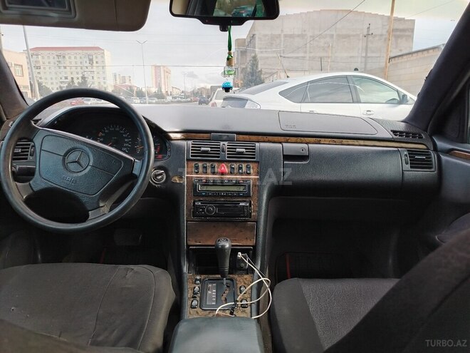 Mercedes E 300 d 1997, 248,867 km - 3.0 l - Bakı