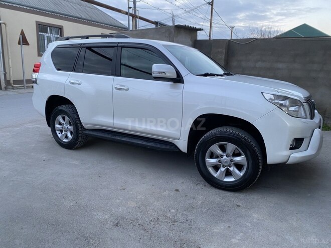 Toyota Land Cruiser Prado-8