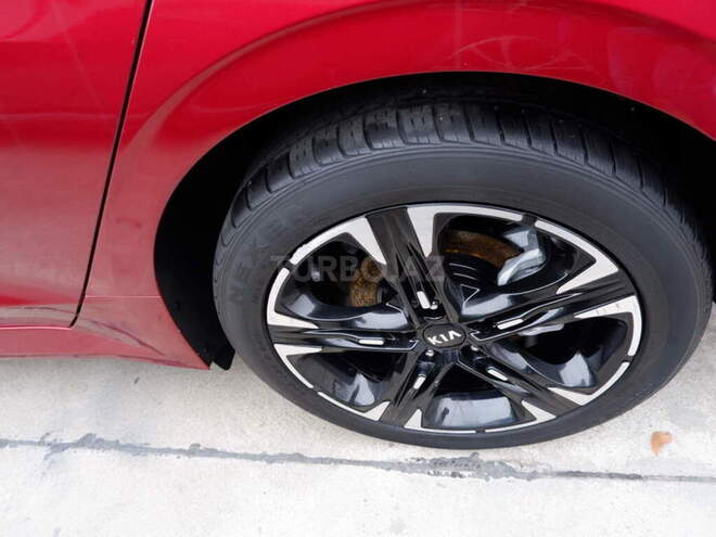 Kia K5-11