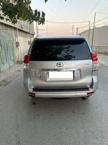 Toyota Land Cruiser Prado 2011, 198,000 km - 2.7 l - Bakı