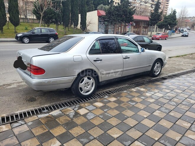 Mercedes E 200 1996, 323,500 km - 2.0 л - Bakı