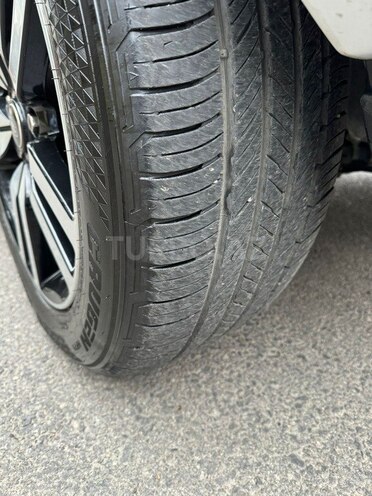 Land Rover Discovery 2014, 186,300 km - 3.0 l - Bakı