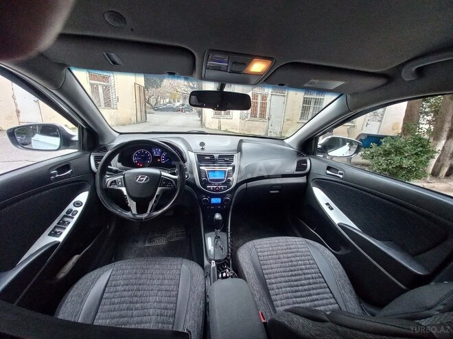 Hyundai Accent 2013, 320,000 km - 1.6 l - Bakı