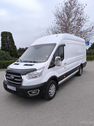 Ford Transit-3