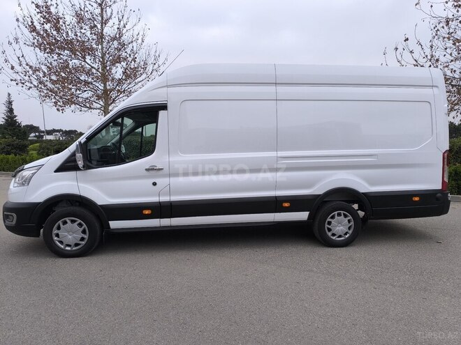 Ford Transit-5
