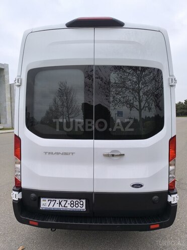 Ford Transit-8