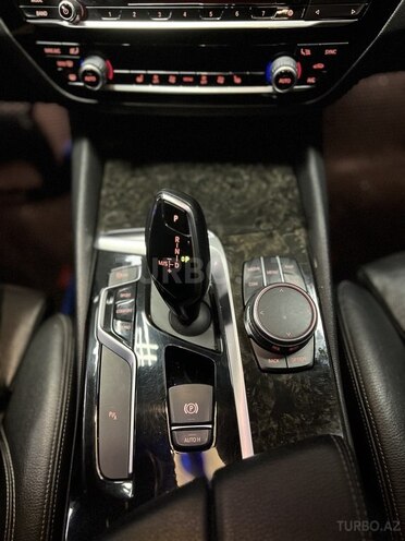 BMW 530-15