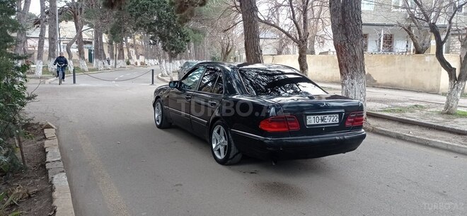 Mercedes E 230 1996, 321,456 km - 2.3 l - Sumqayıt