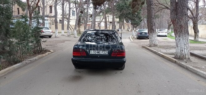 Mercedes E 230 1996, 321,456 km - 2.3 l - Sumqayıt