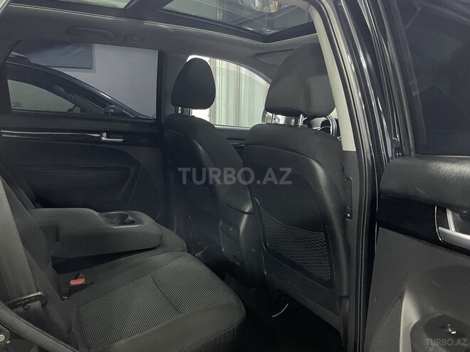 Kia Sorento-11