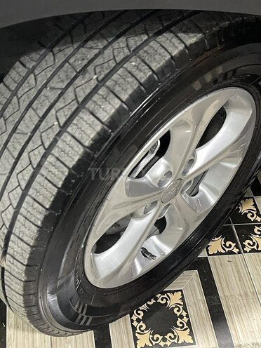 Kia Sorento-16