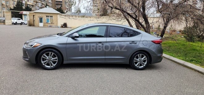 Hyundai Elantra 2016, 111,045 km - 2.0 l - Bakı