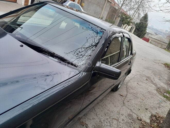 Mercedes C 180 1993, 200,000 km - 1.8 л - Bakı