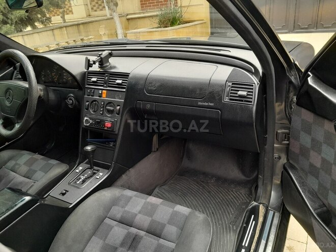 Mercedes C 180 1993, 200,000 km - 1.8 л - Bakı