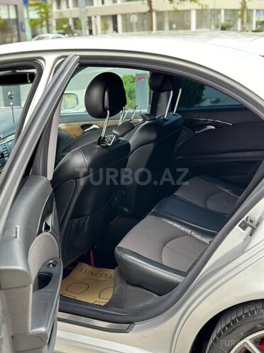 Mercedes E 240 2004, 353,000 km - 2.6 l - Bakı