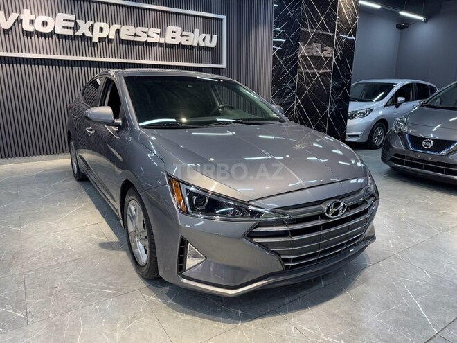 Hyundai Elantra-5