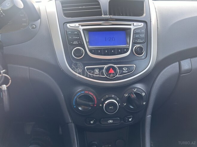 Hyundai Accent 2013, 295,000 km - 1.6 l - Sumqayıt
