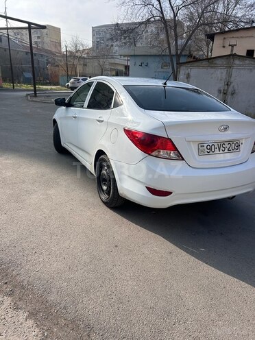 Hyundai Accent 2013, 295,000 km - 1.6 l - Sumqayıt