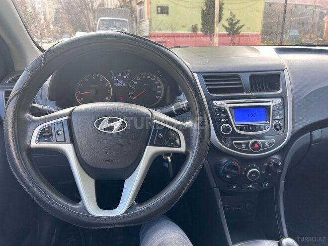 Hyundai Accent 2013, 295,000 km - 1.6 l - Sumqayıt
