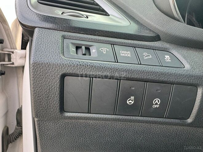Hyundai Santa Fe-18