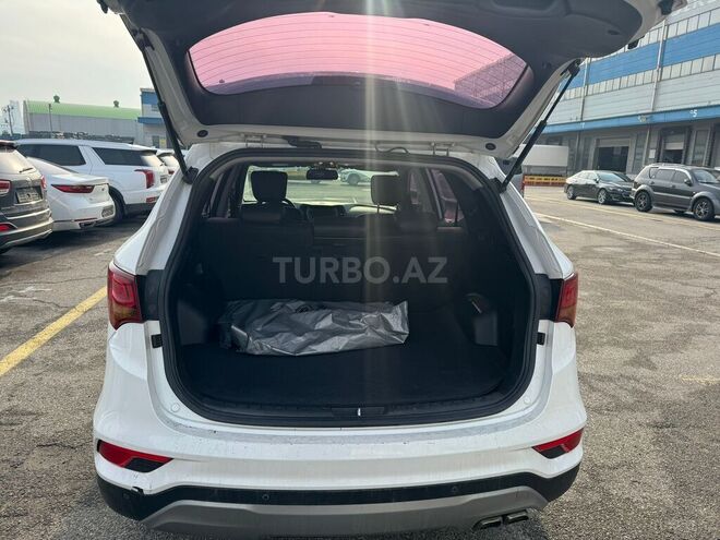 Hyundai Santa Fe-9