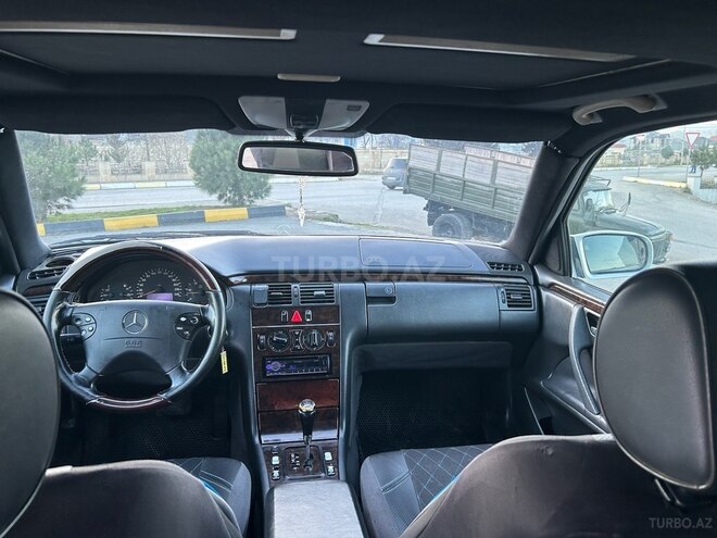 Mercedes E 220 d 1999, 335,826 km - 2.2 l - Siyəzən