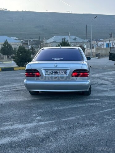 Mercedes E 220 d 1999, 335,826 km - 2.2 l - Siyəzən