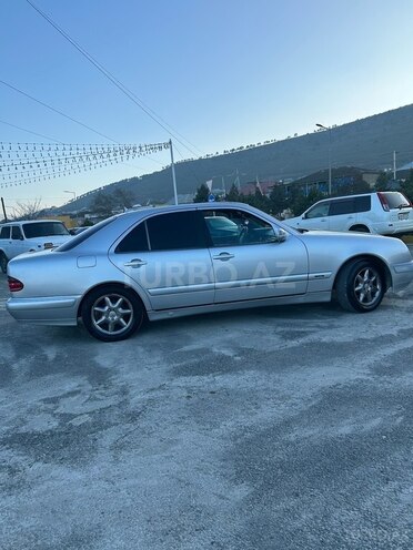 Mercedes E 220 d 1999, 335,826 km - 2.2 l - Siyəzən