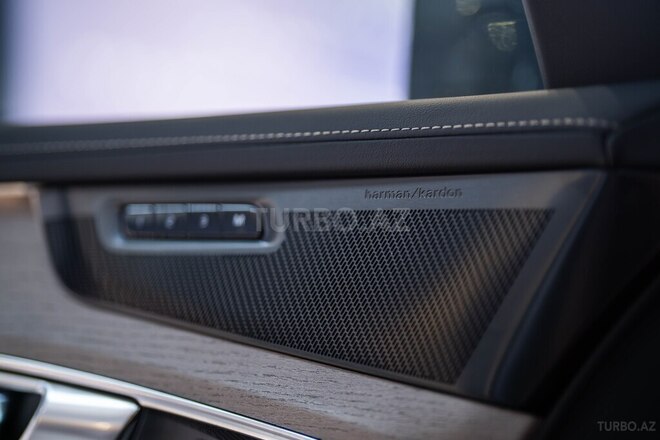 Volvo XC90-18