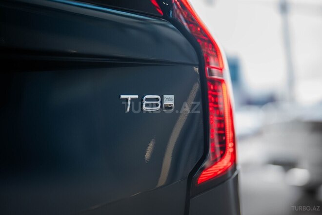 Volvo XC90-12