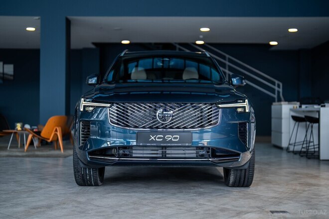 Volvo XC90-2