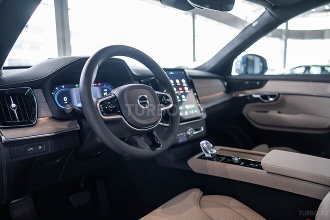 Volvo XC90-15