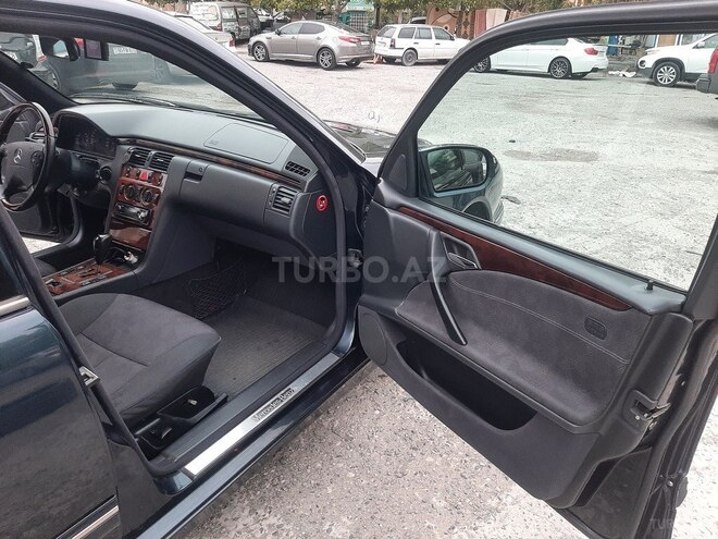 Mercedes E 220 d 2000, 405,000 km - 2.2 l - Bakı