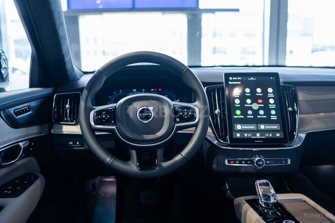 Volvo XC90-13