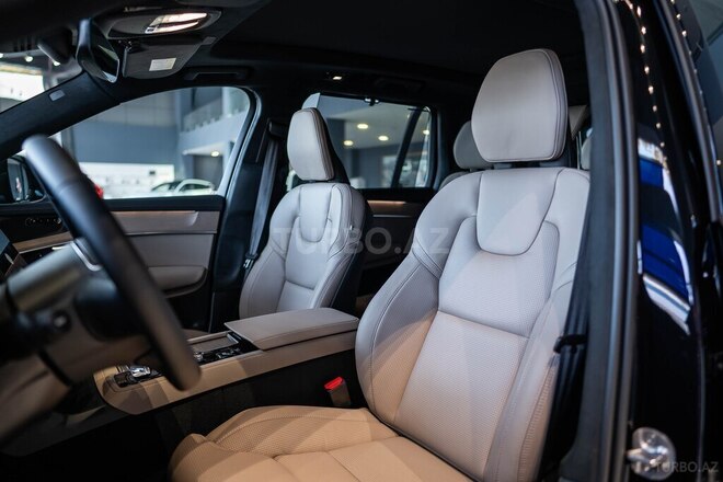 Volvo XC90-14