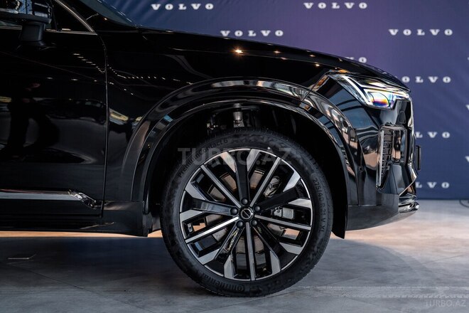 Volvo XC90-9