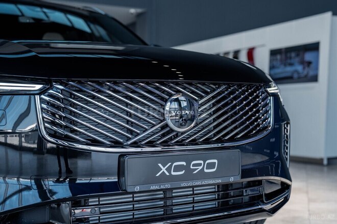 Volvo XC90-5