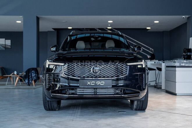 Volvo XC90-2
