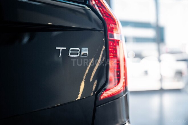 Volvo XC90-10