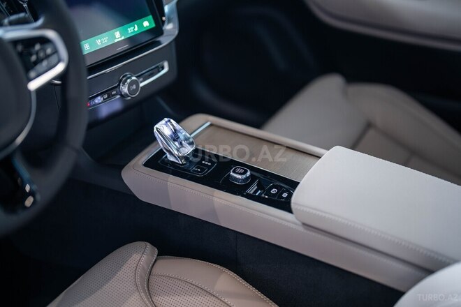 Volvo XC90-19